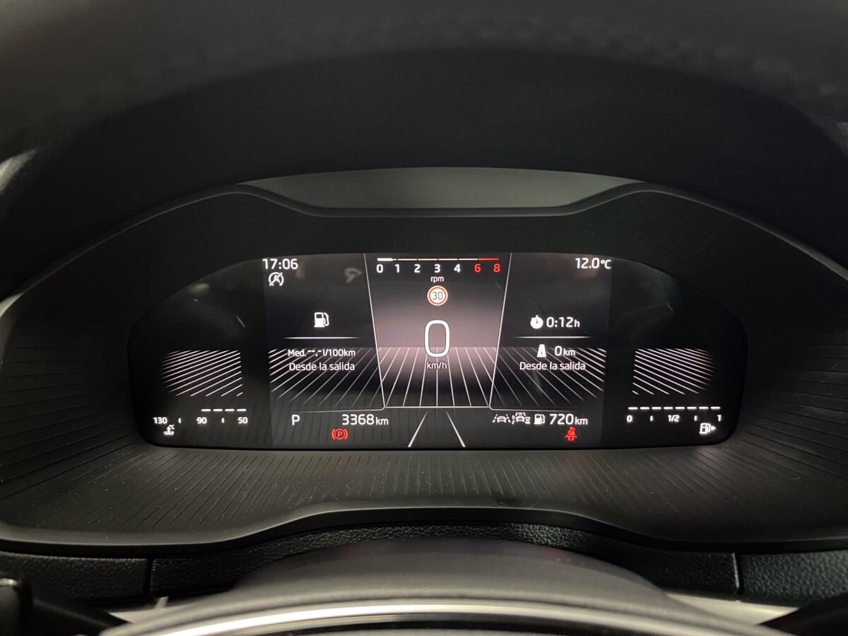 SKODA Karoq 1.5 TSI Selection