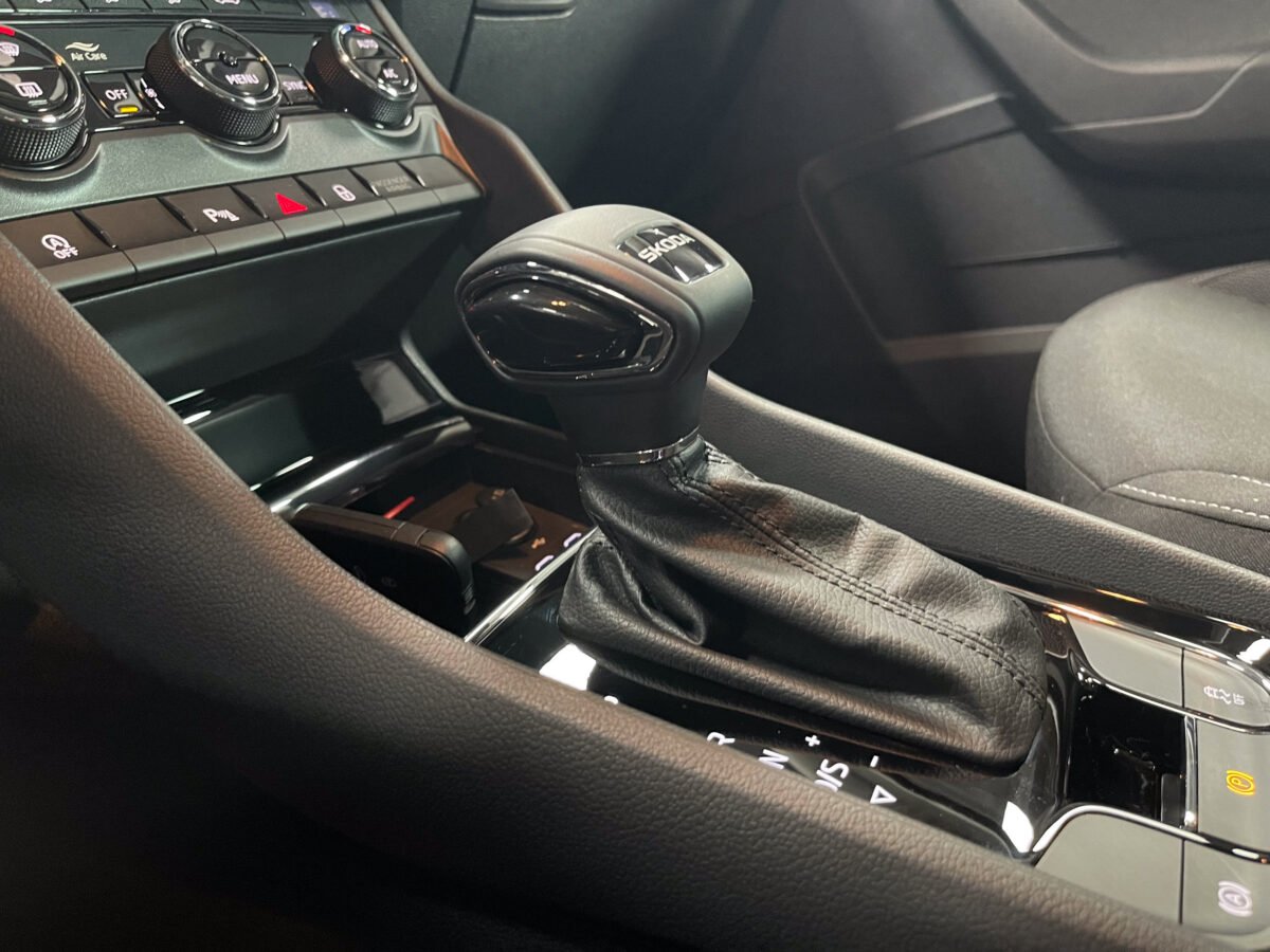 SKODA Karoq 1.5 TSI Selection