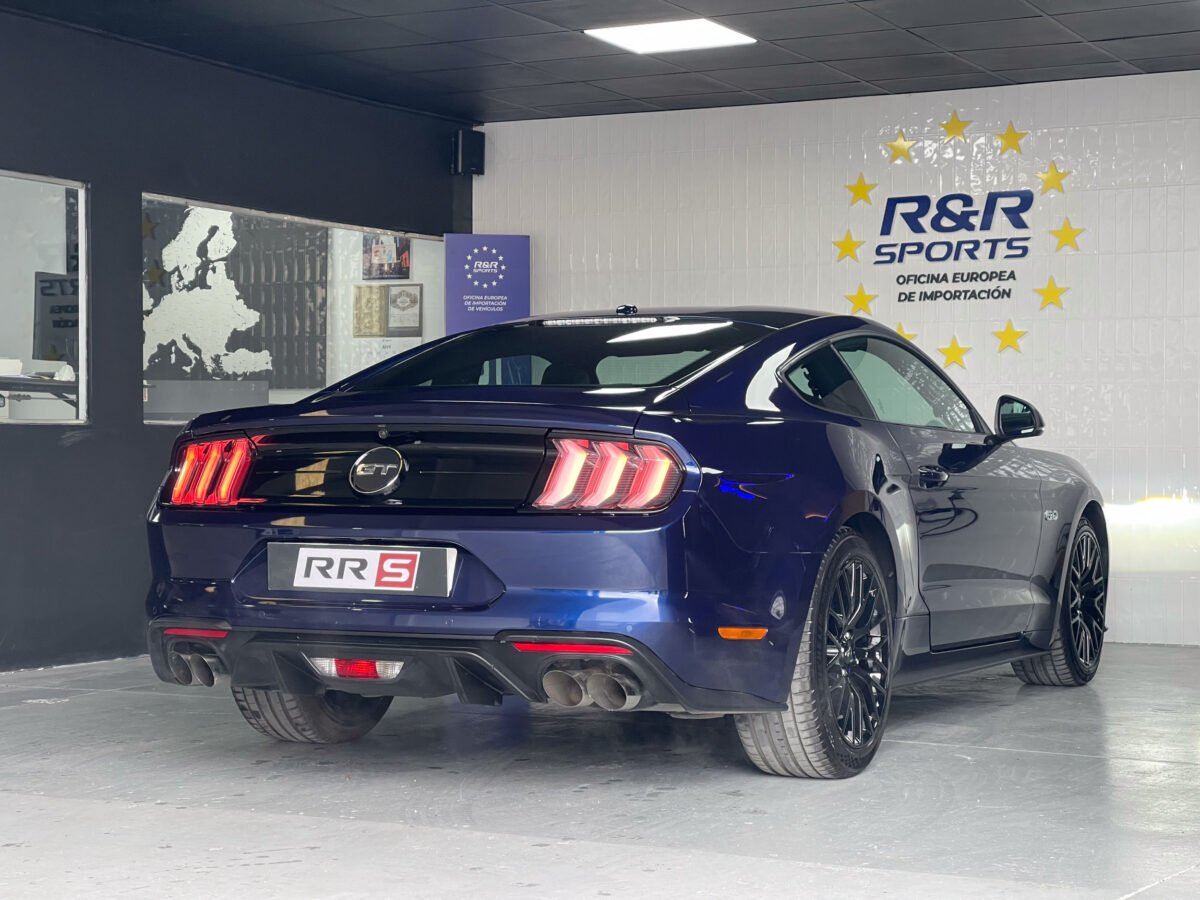 FORD Mustang GT V8 5.0