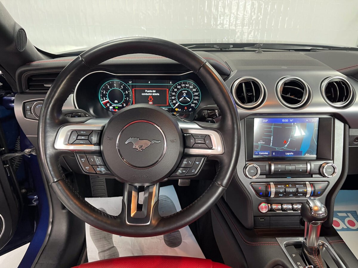 FORD Mustang GT V8 5.0