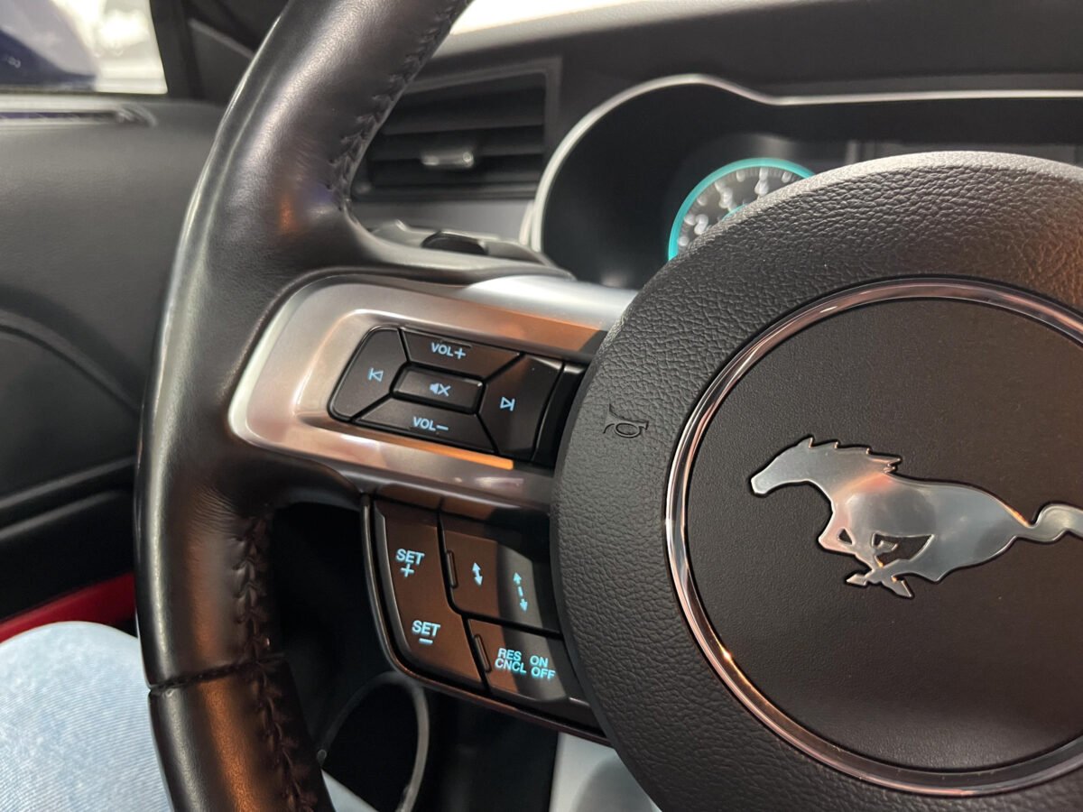 FORD Mustang GT V8 5.0