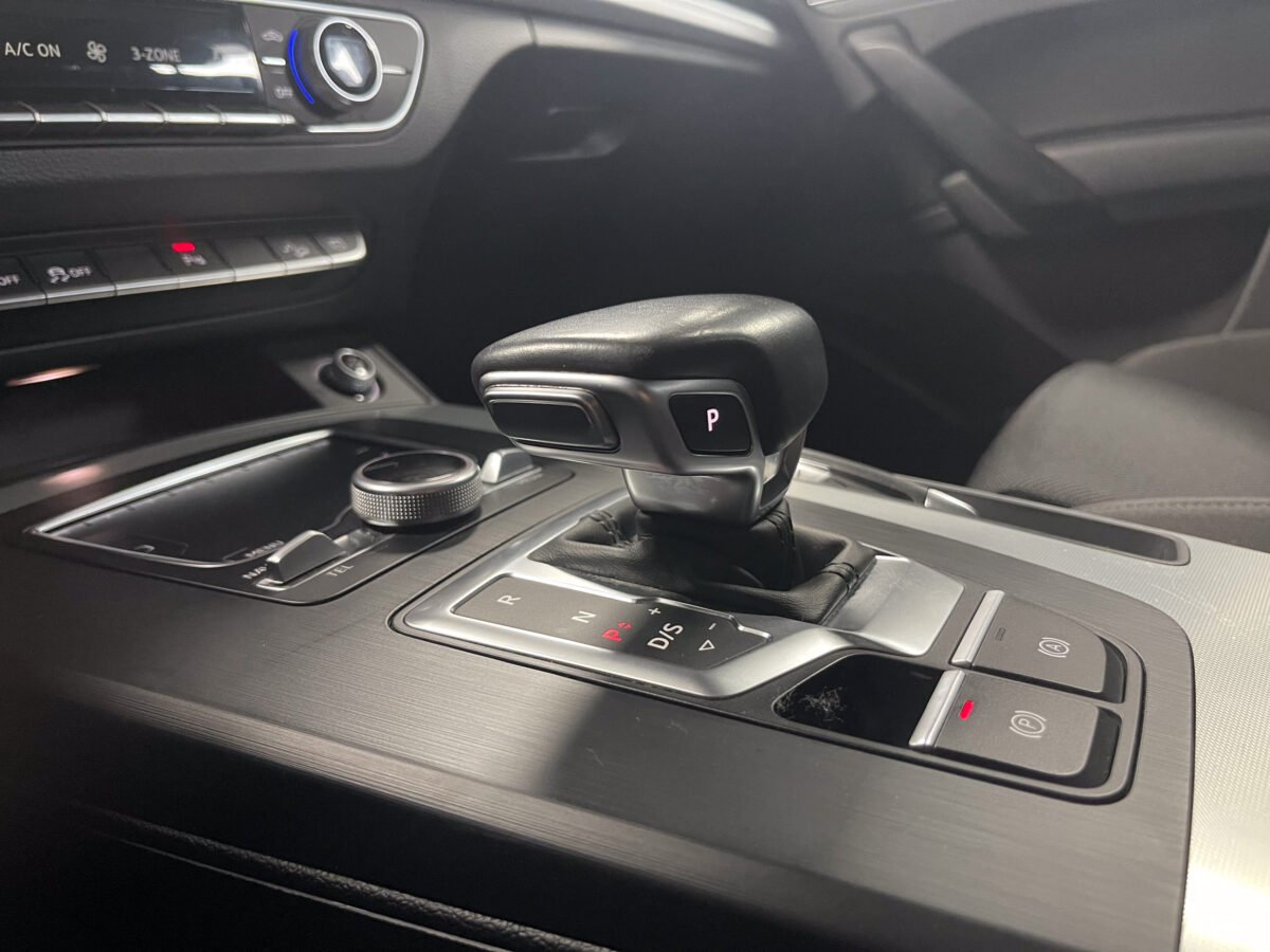 AUDI Q5 2.0 TDI Stronic Quattro