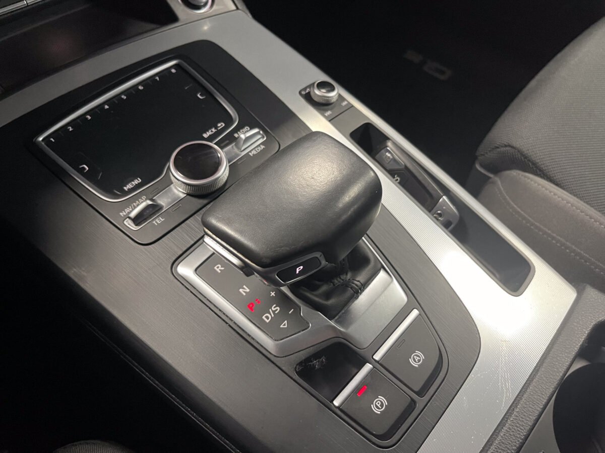 AUDI Q5 2.0 TDI Stronic Quattro