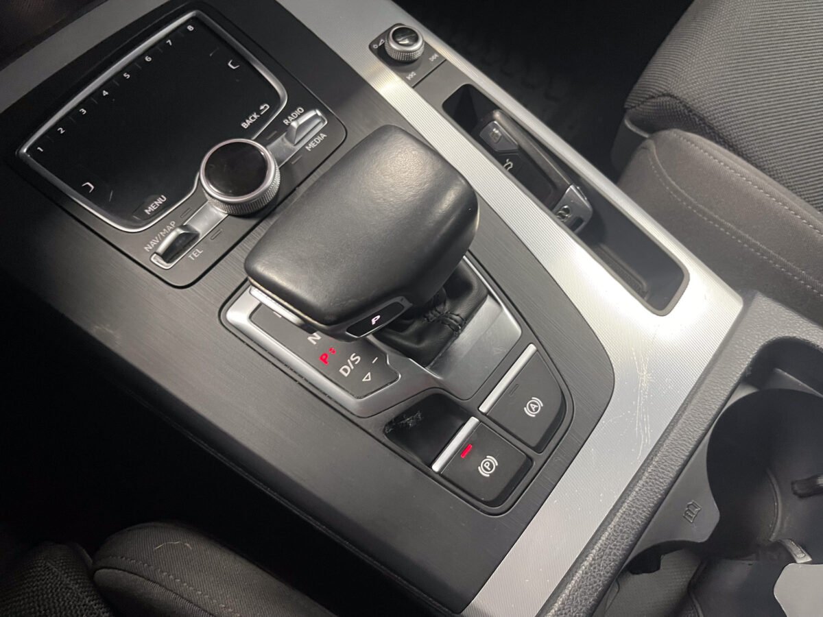 AUDI Q5 2.0 TDI Stronic Quattro