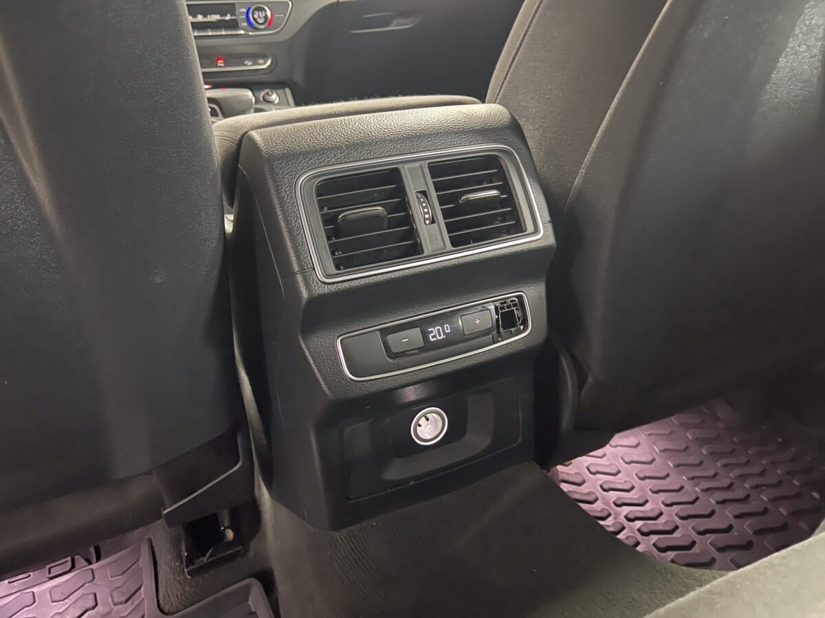 AUDI Q5 2.0 TDI Stronic Quattro