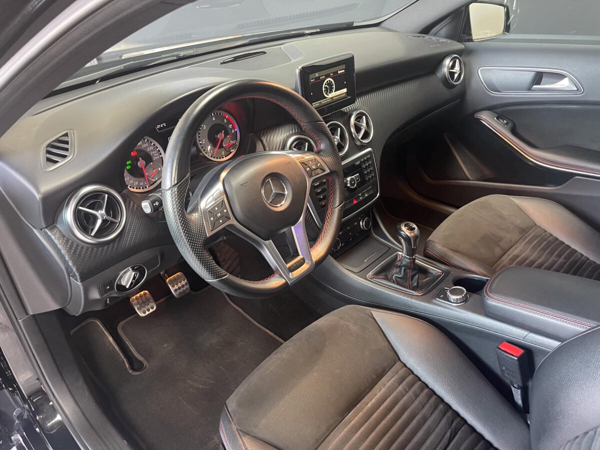 MERCEDES-BENZ Clase A 180 CDI AMG LINE