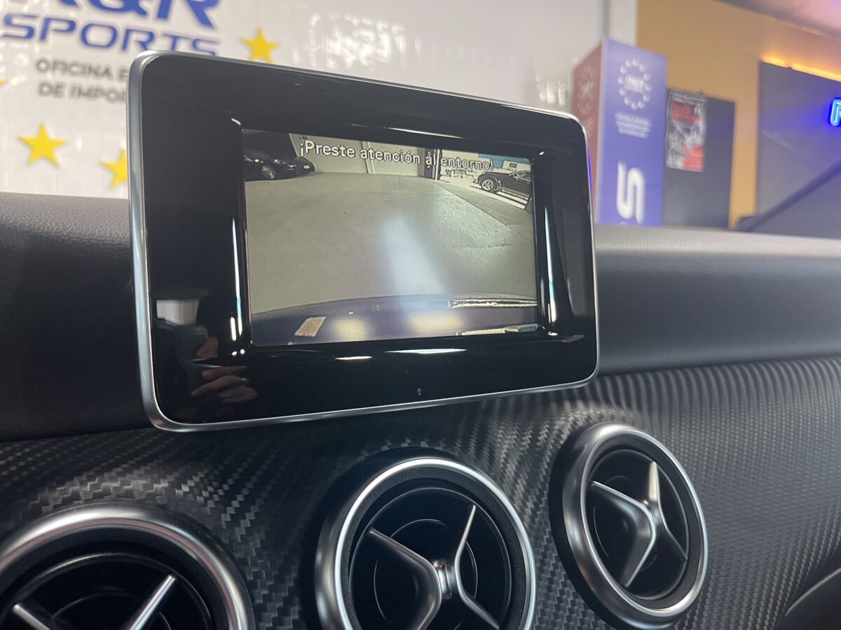 MERCEDES-BENZ Clase A 180 CDI AMG LINE