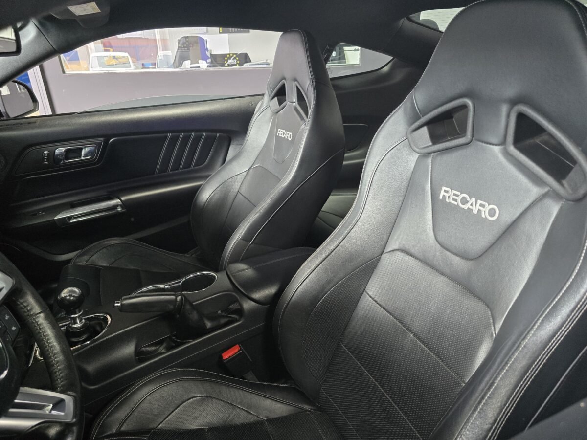 FORD Mustang ecoboost performance 2.3