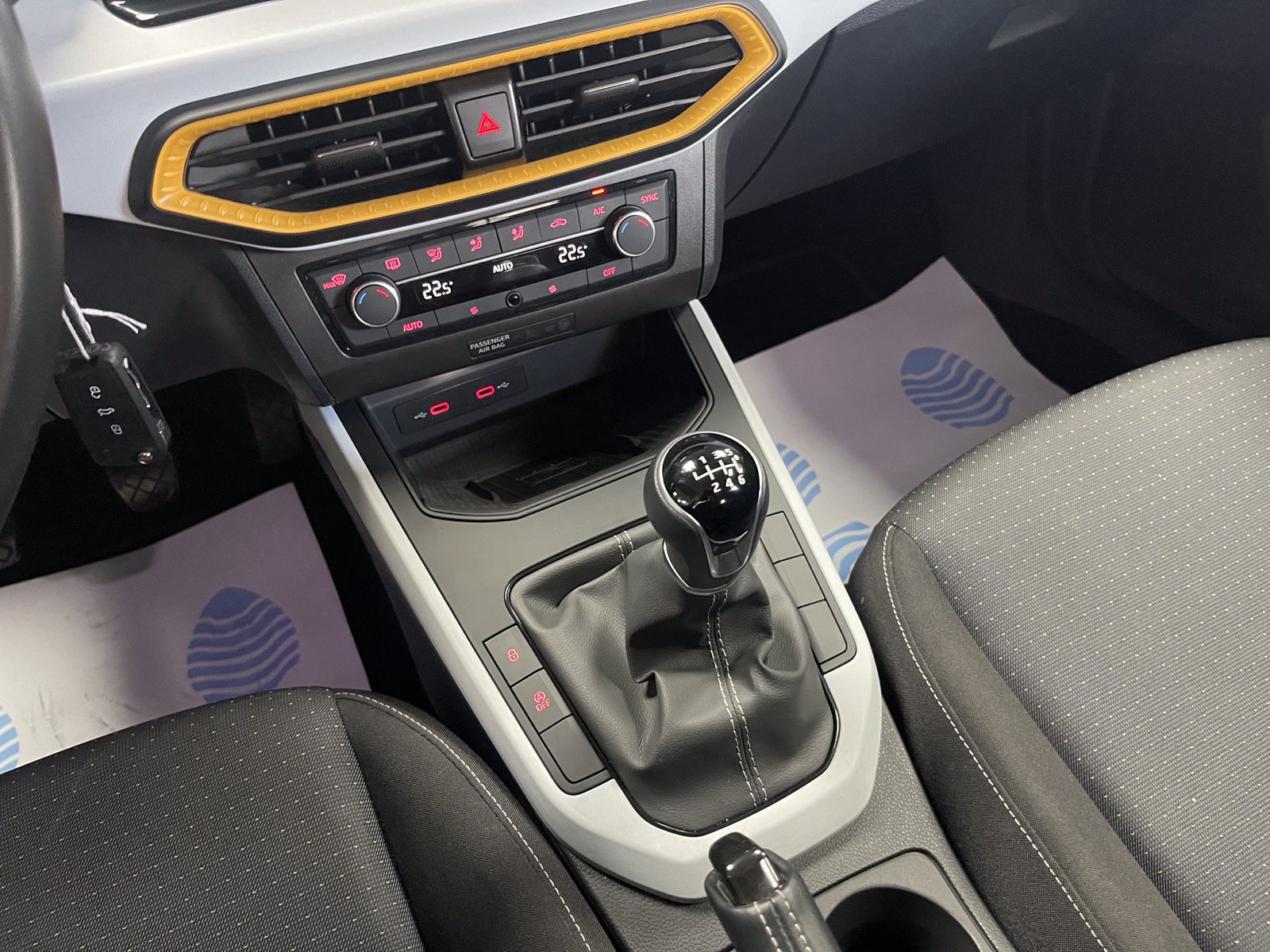 SEAT Arona 1.0 TSI STYLE