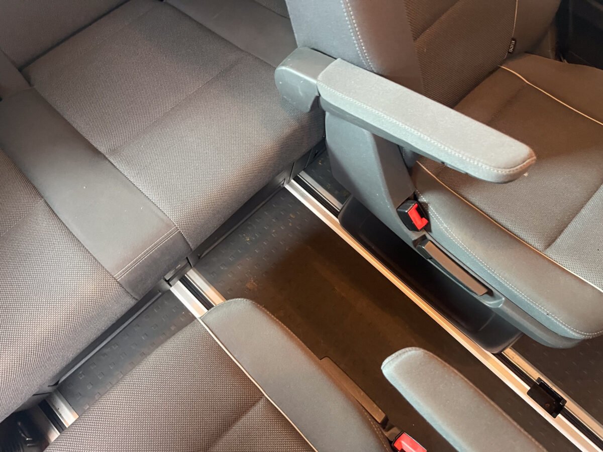 VOLKSWAGEN Multivan 2.0 TDI Startline