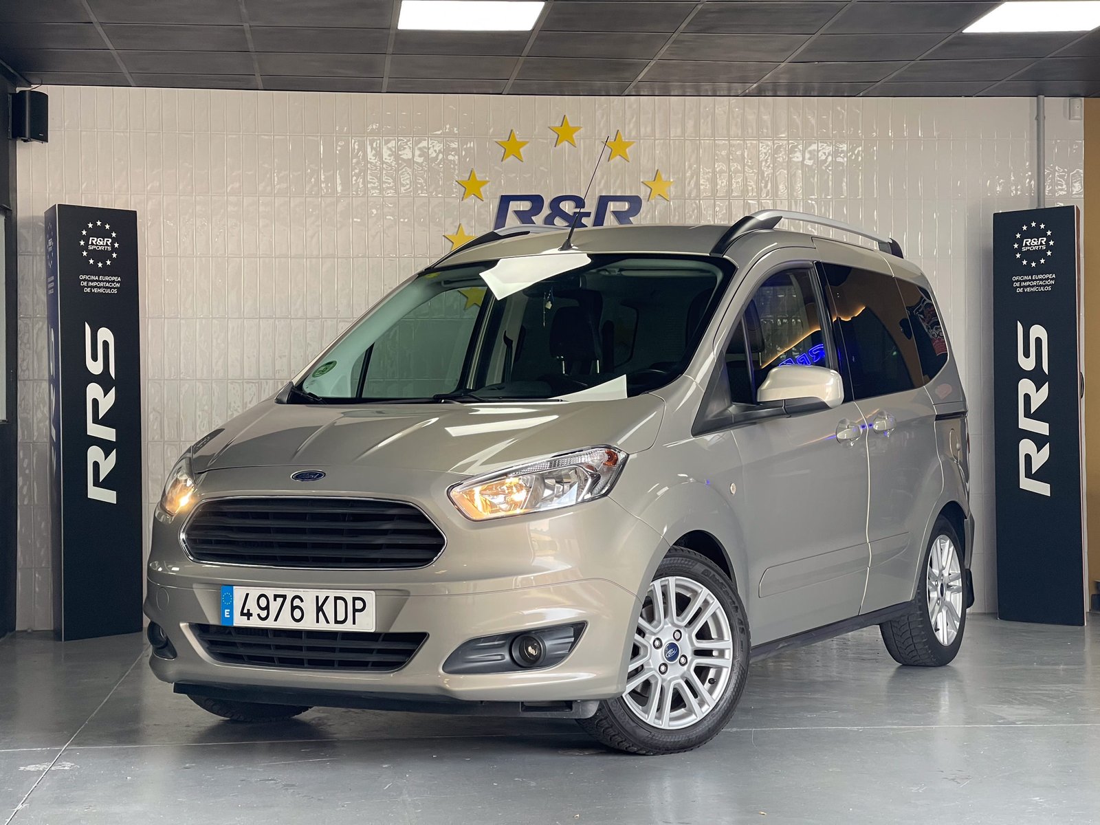 FORD Tourneo Curier 1.5 TDCi Titanium