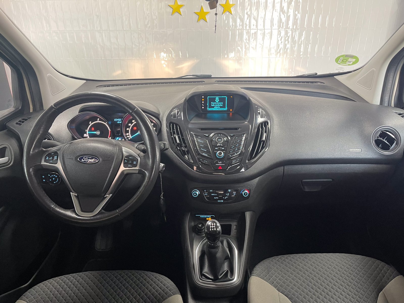 FORD Tourneo Curier 1.5 TDCi Titanium