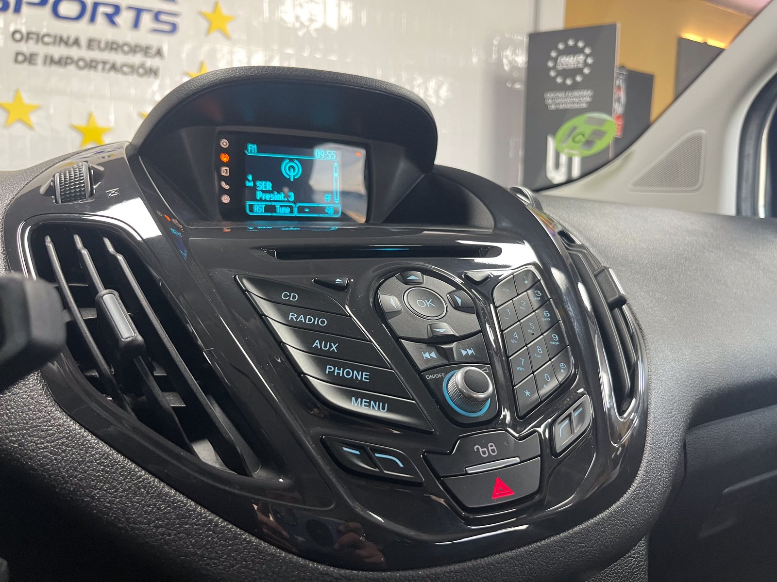 FORD Tourneo Curier 1.5 TDCi Titanium