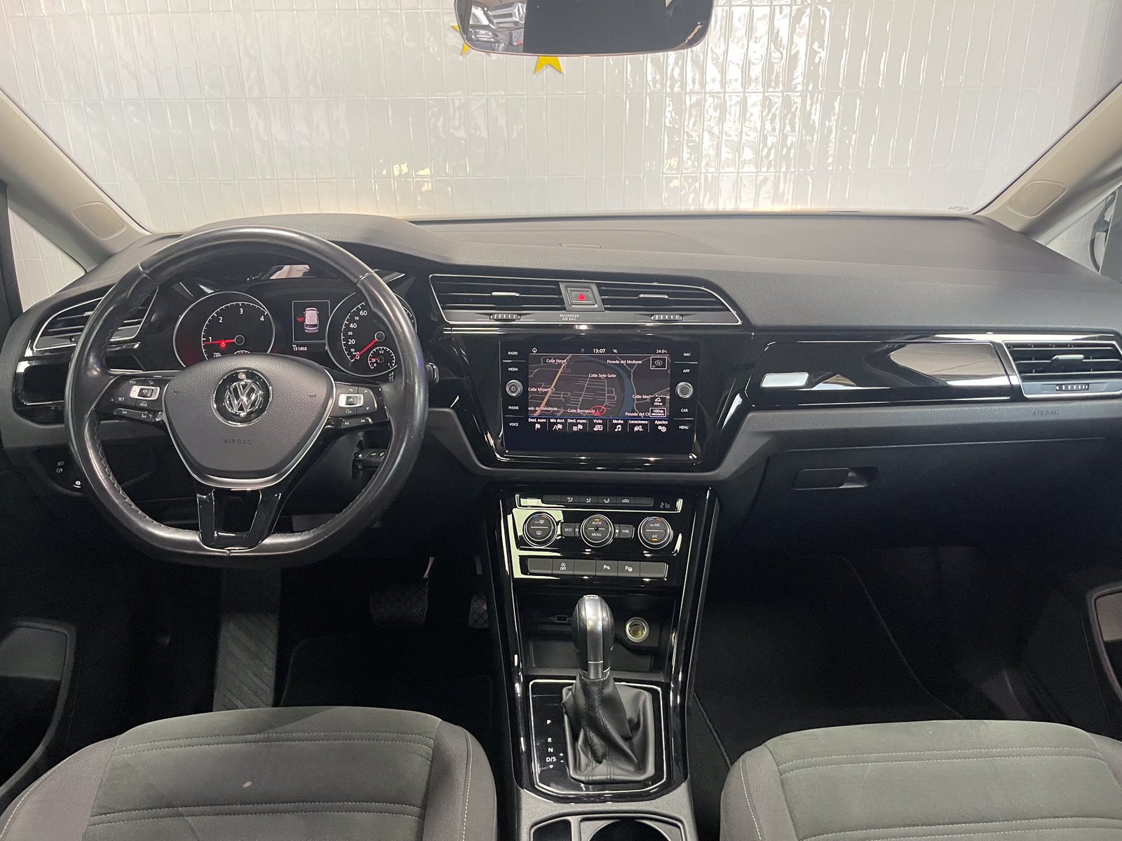 VOLKSWAGEN Touran 2.0 TDI Sport DSG