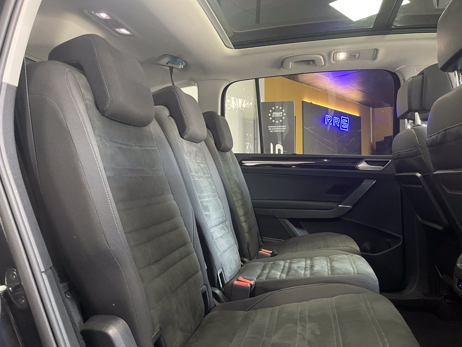 VOLKSWAGEN Touran 2.0 TDI Sport DSG