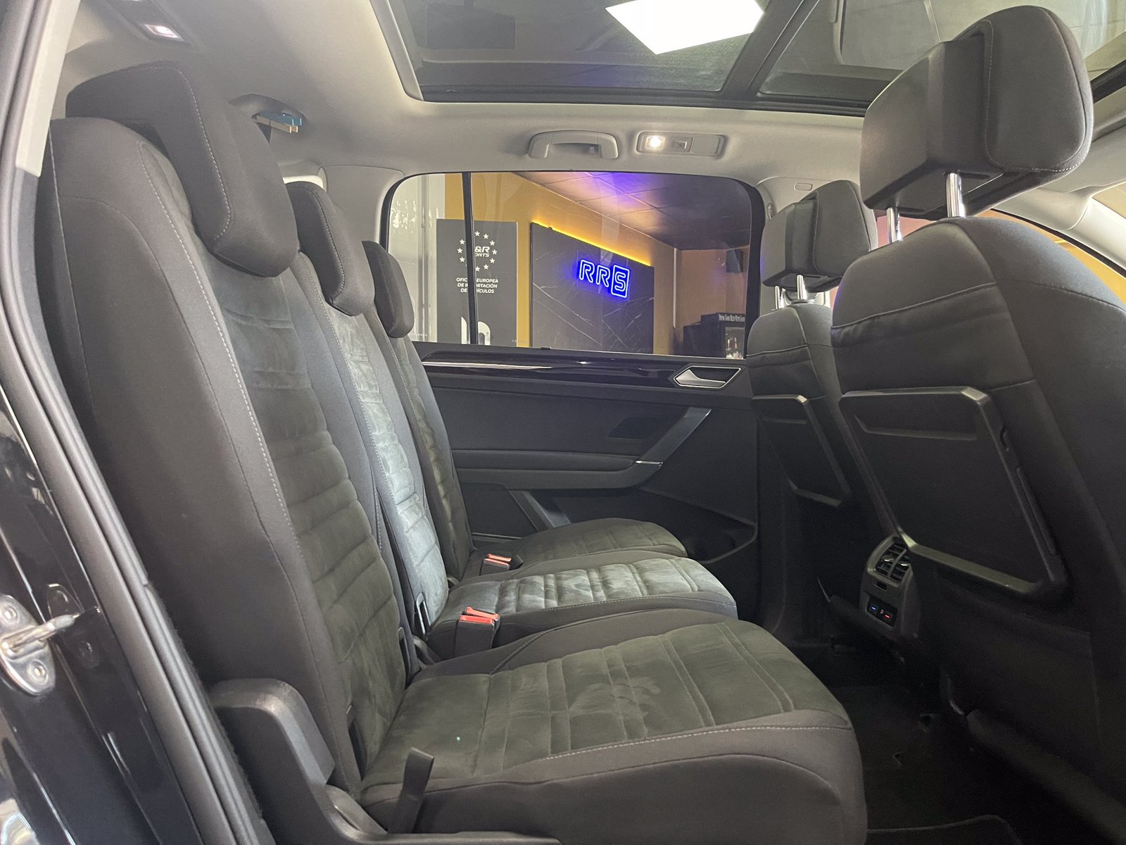 VOLKSWAGEN Touran 2.0 TDI Sport DSG