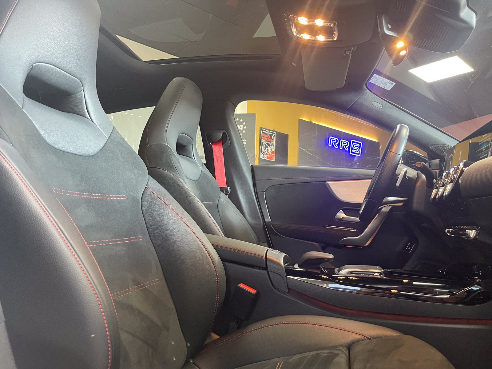 MERCEDES-BENZ CLA 35 AMG