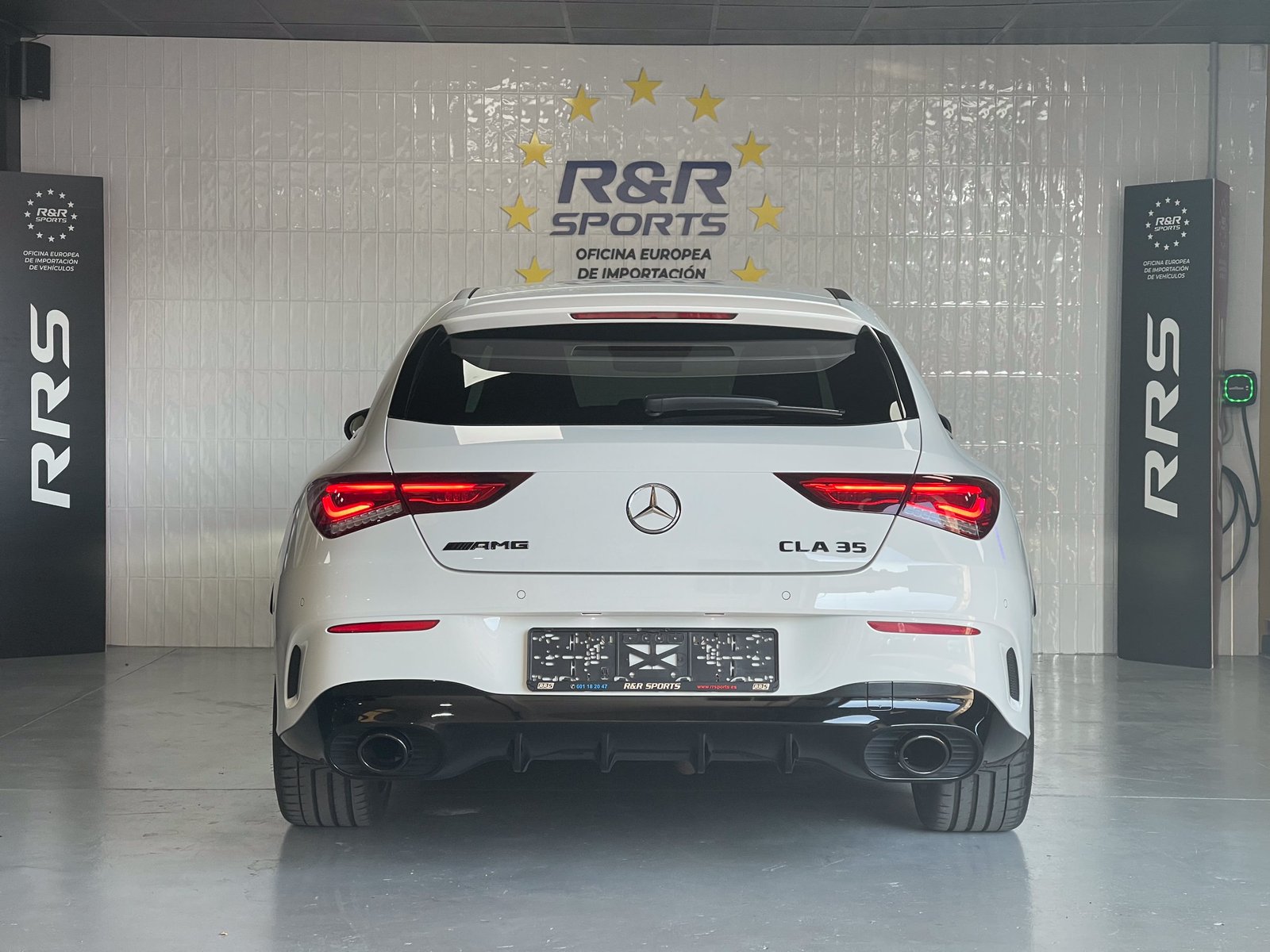 MERCEDES-BENZ CLA 35 AMG