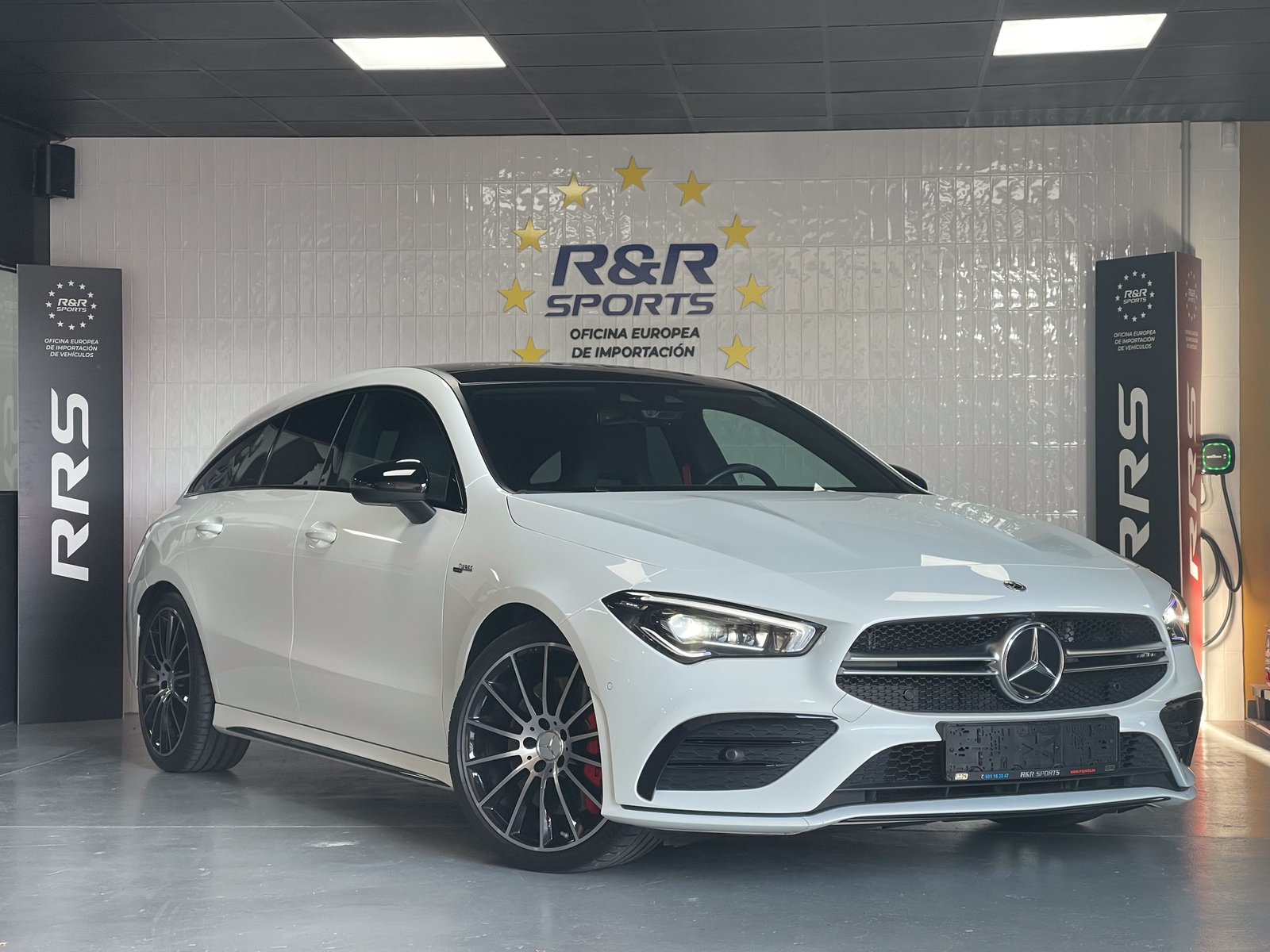 MERCEDES-BENZ CLA 35 AMG