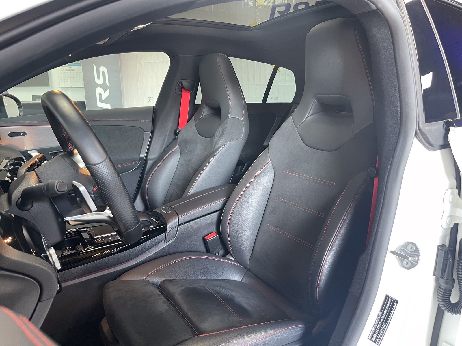 MERCEDES-BENZ CLA 35 AMG