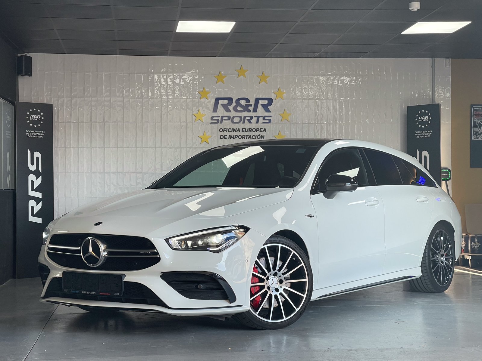 MERCEDES-BENZ CLA 35 AMG