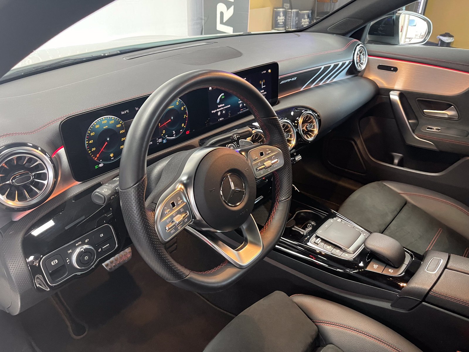 MERCEDES-BENZ CLA 35 AMG