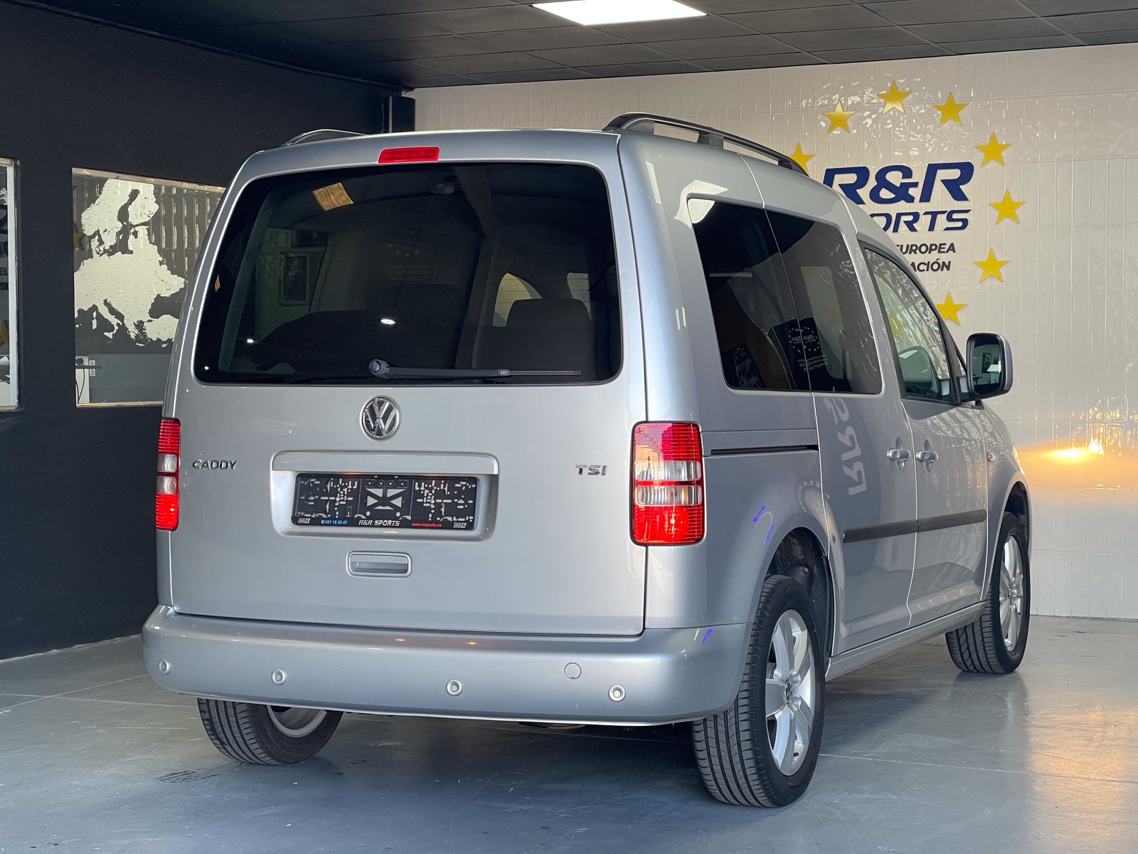 VOLKSWAGEN Caddy 1.2 TSI Trendline 