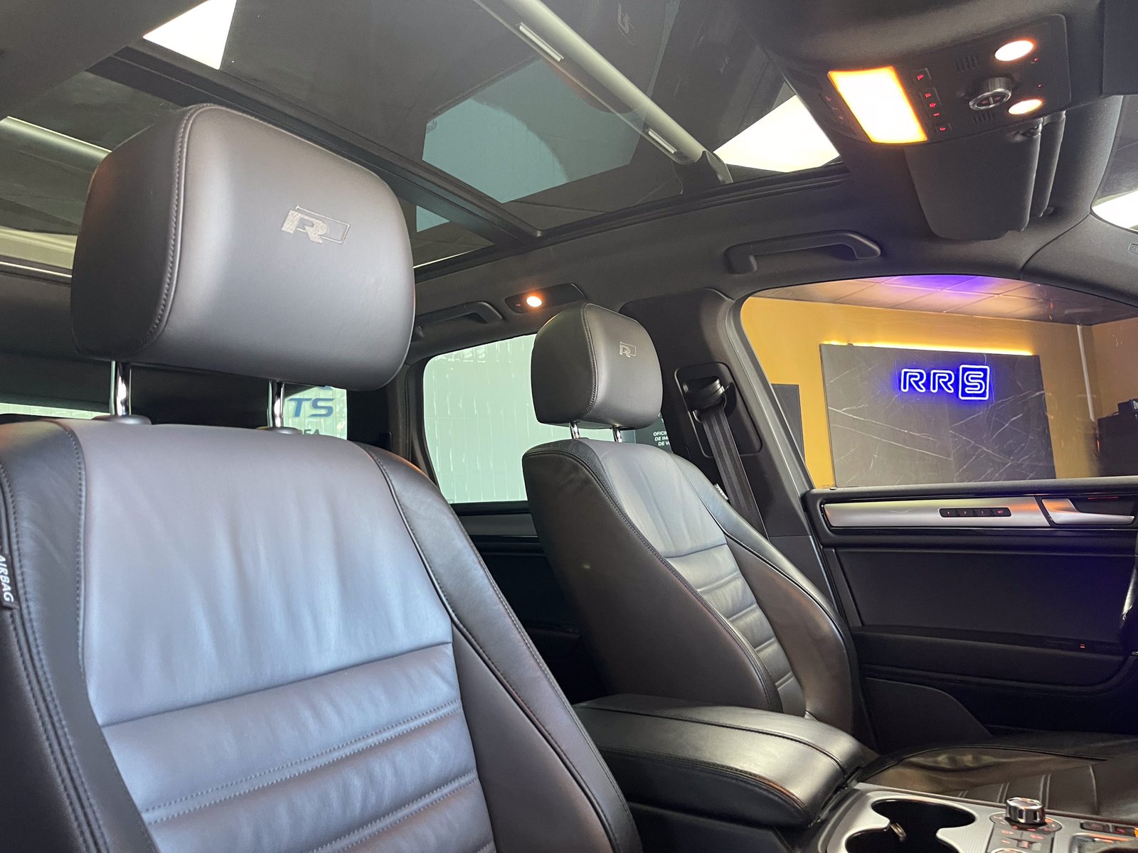 VOLKSWAGEN Touareg 3.0 V6 Rline Tiptronic