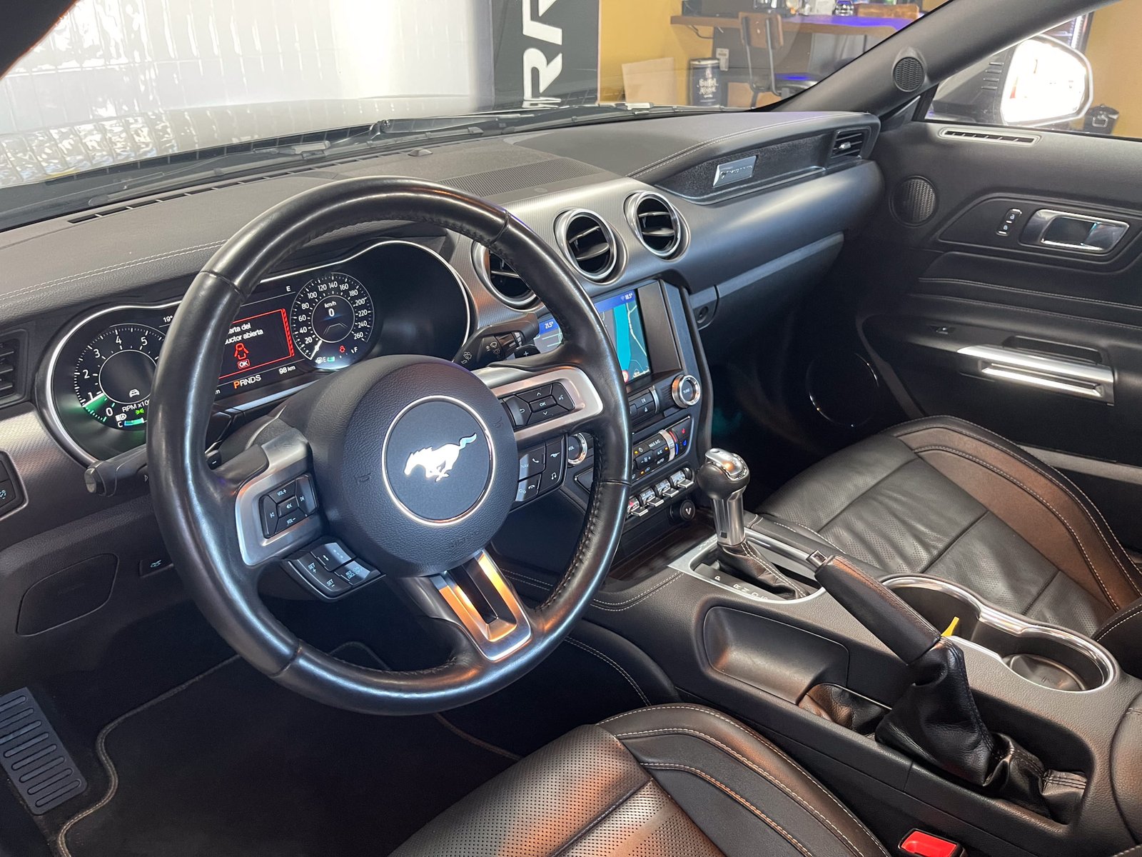 FORD Mustang 2.3 ECOBOOST PERFORMANCE