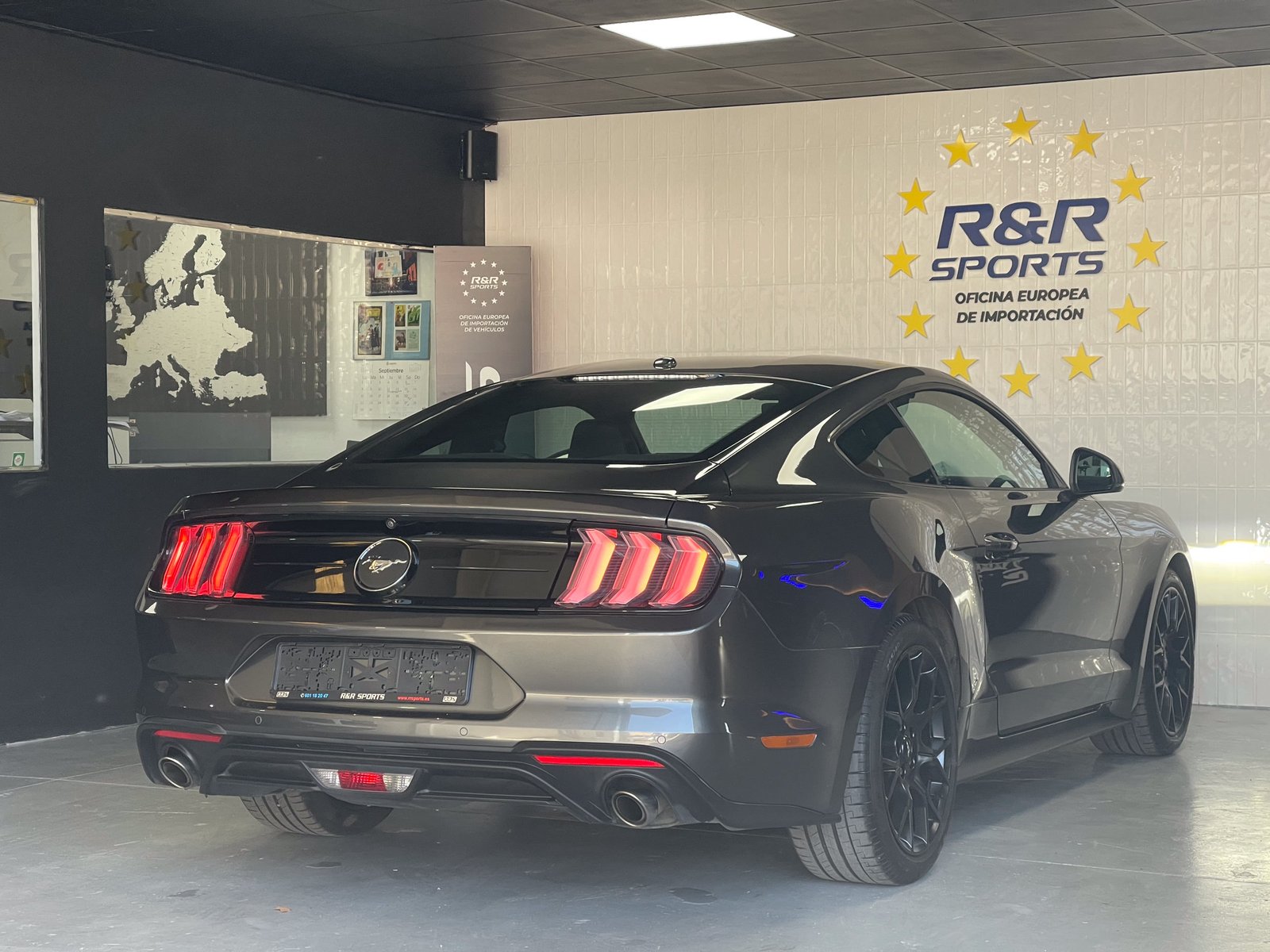 FORD Mustang 2.3 ECOBOOST PERFORMANCE