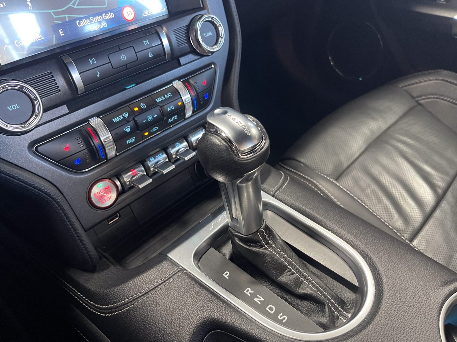 FORD Mustang 2.3 ECOBOOST PERFORMANCE