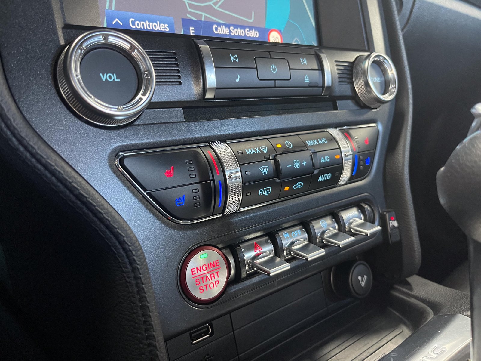 FORD Mustang 2.3 ECOBOOST PERFORMANCE