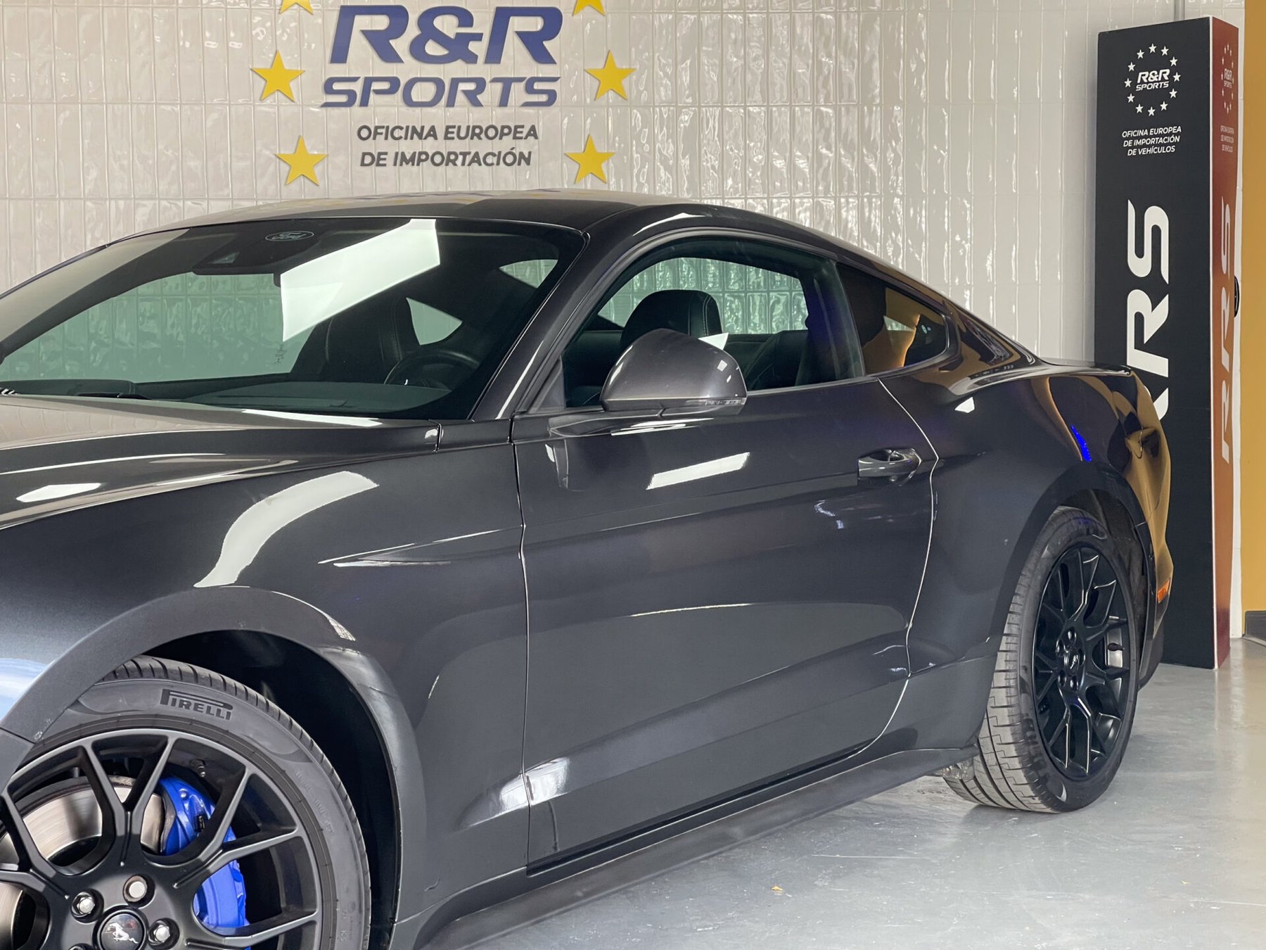 FORD Mustang 2.3 ECOBOOST PERFORMANCE