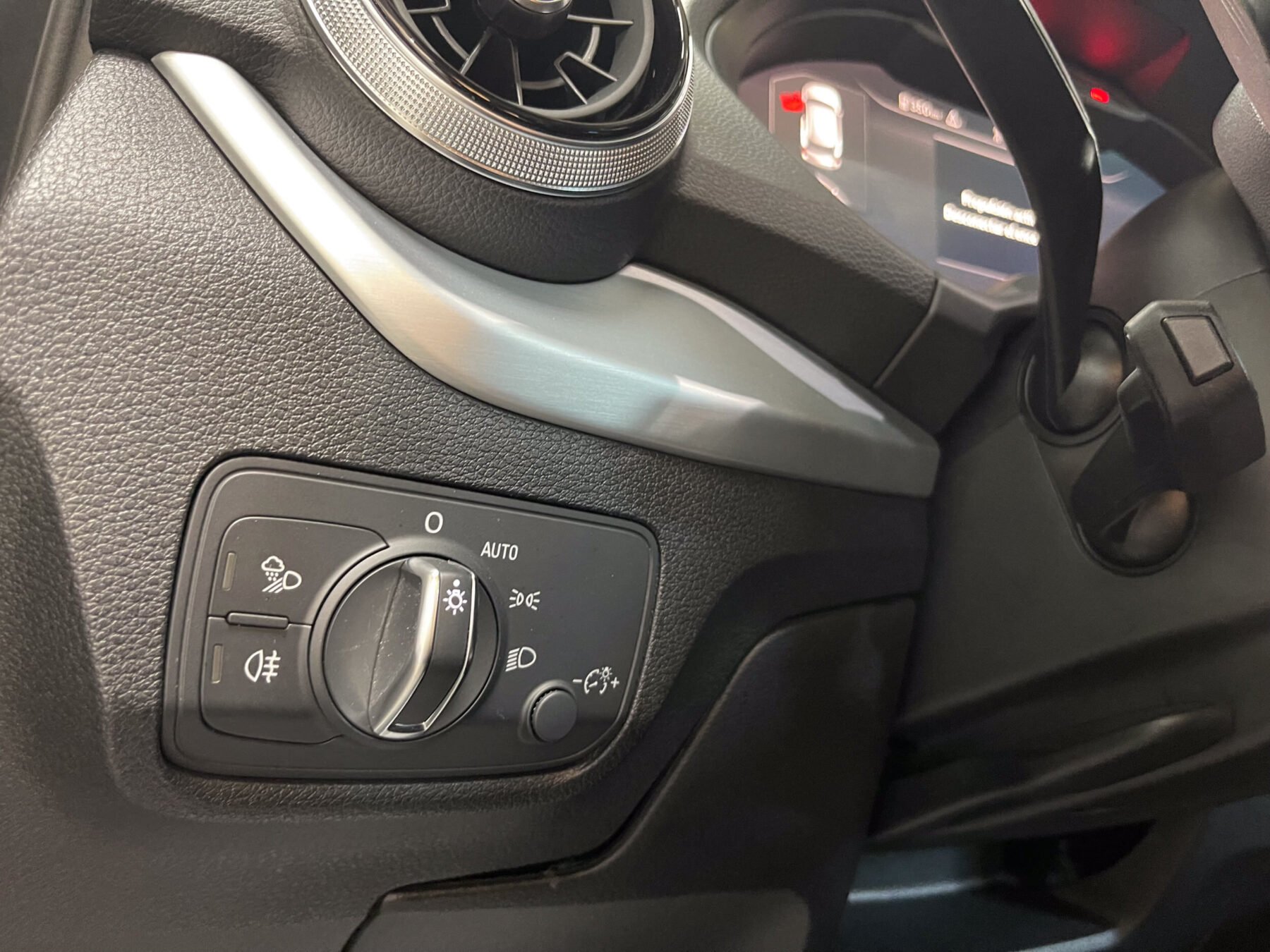 AUDI Q2 35 TFSI Sline