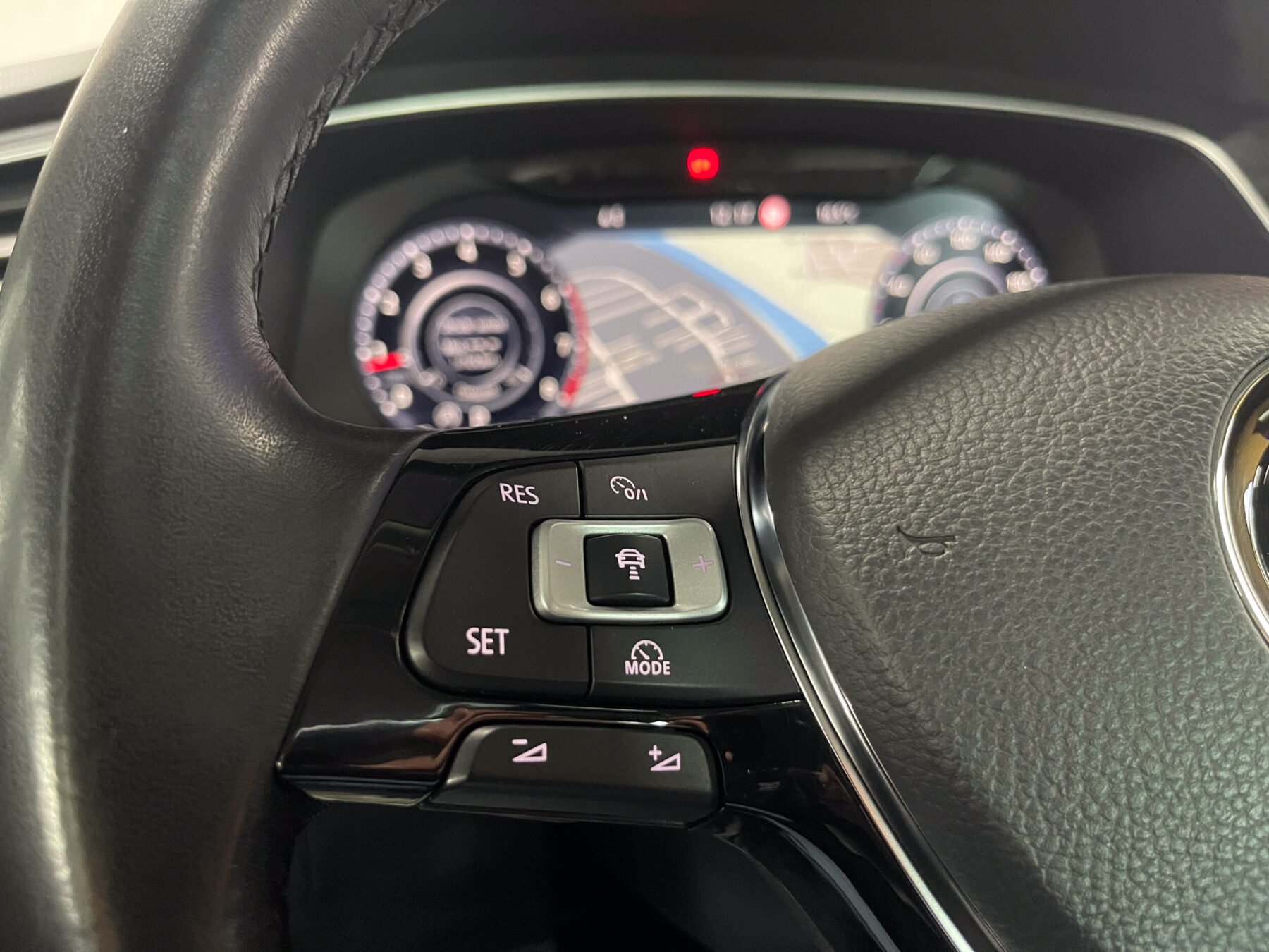 VOLKSWAGEN Tiguan 2.0 TSI 4MOTION 