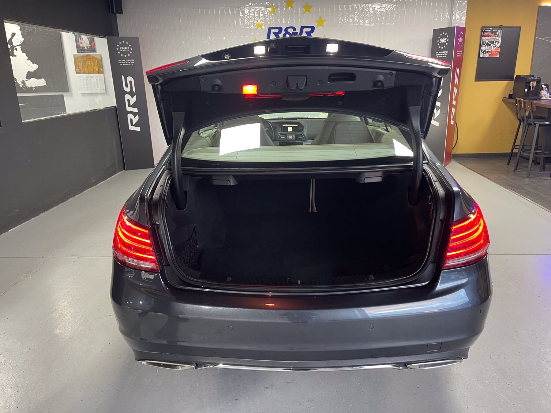 MERCEDES-BENZ Clase E 250 CGI BlueE