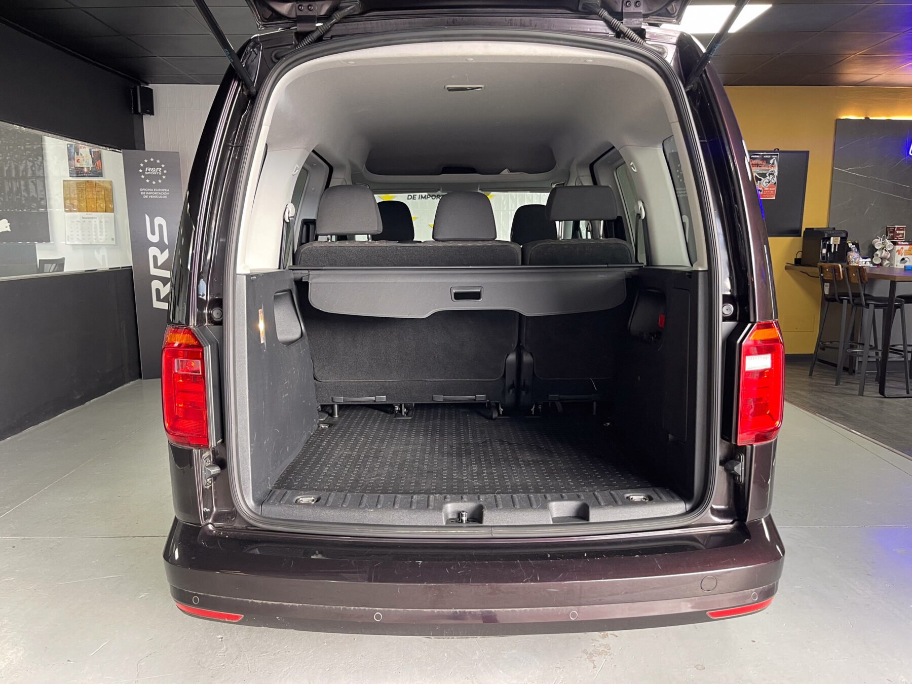 VOLKSWAGEN Caddy 2.0 TDI Trendline DSG