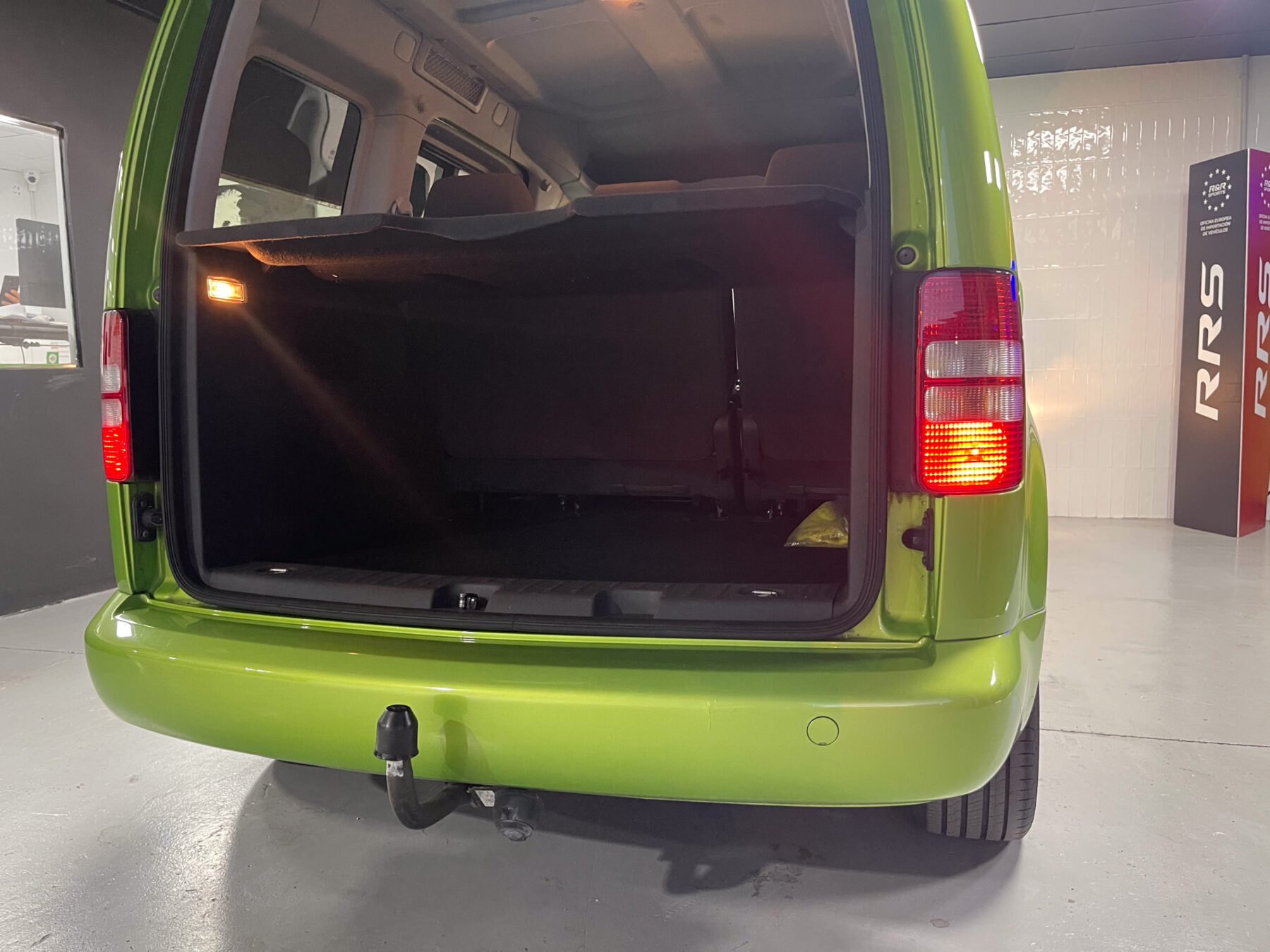 VOLKSWAGEN Caddy Trendline 2.0 TDI