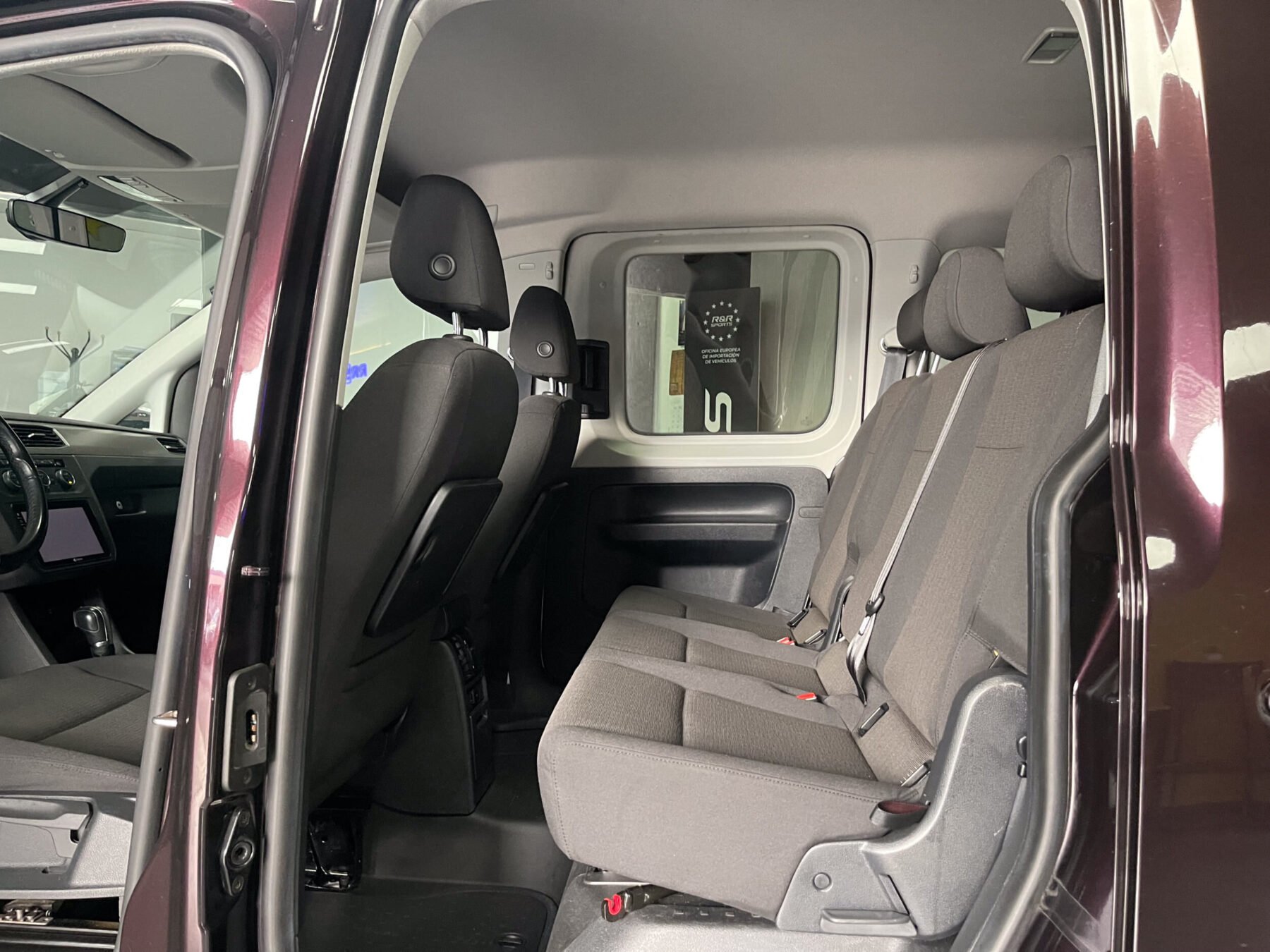 VOLKSWAGEN Caddy 2.0 TDI Trendline DSG