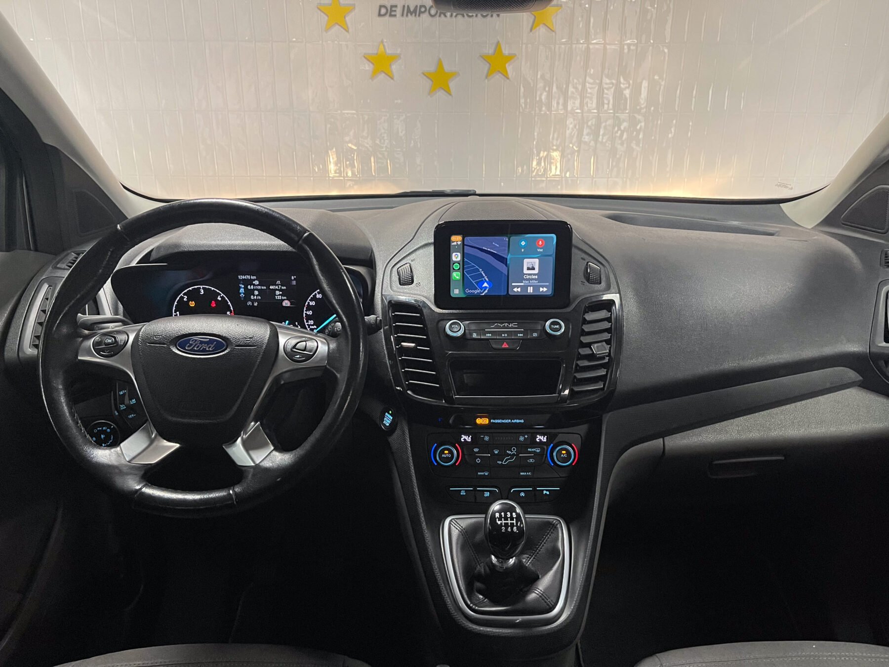 FORD Grand Tourneo 1.5 TDCi Titanium 