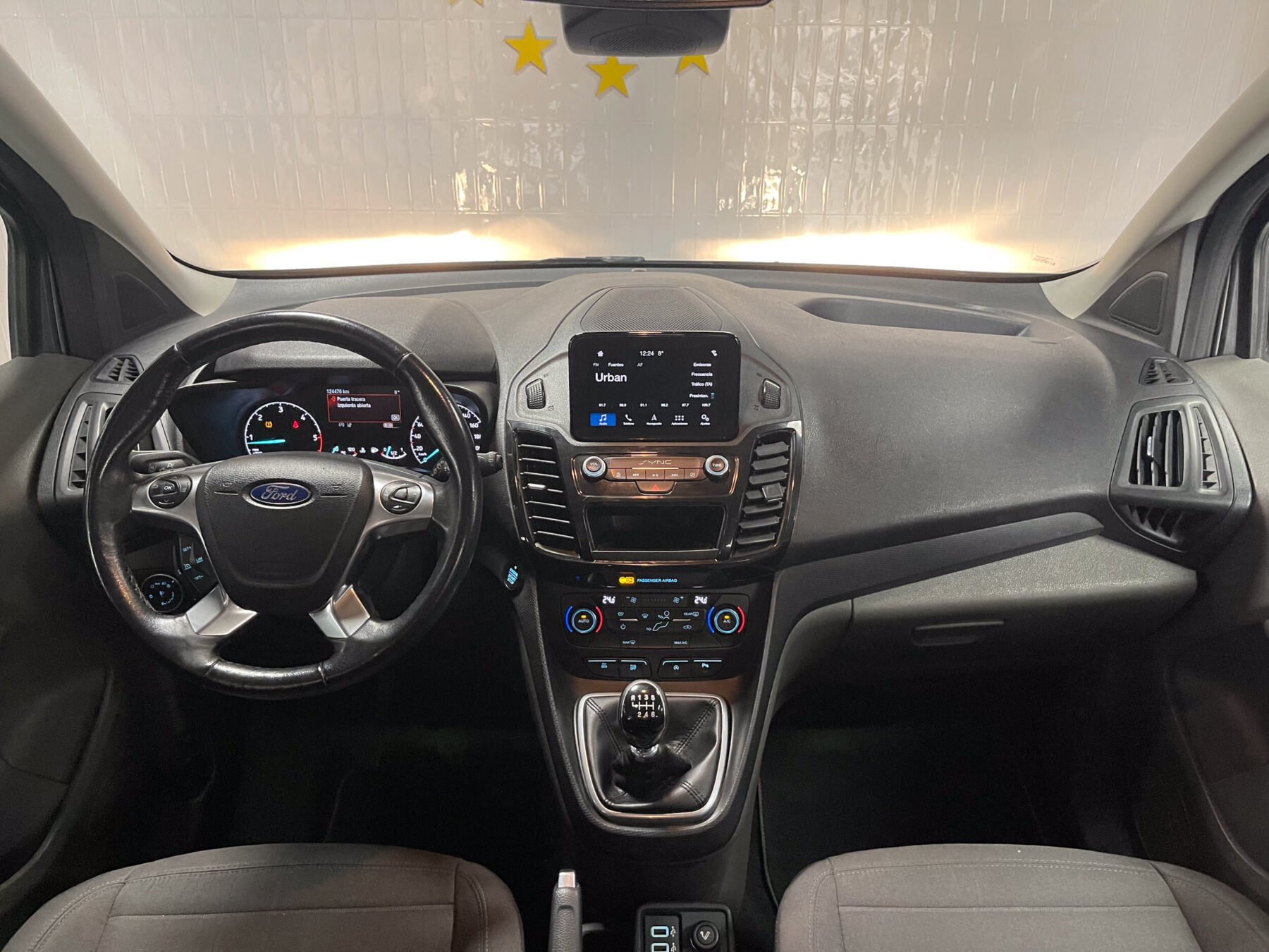 FORD Grand Tourneo 1.5 TDCi Titanium 