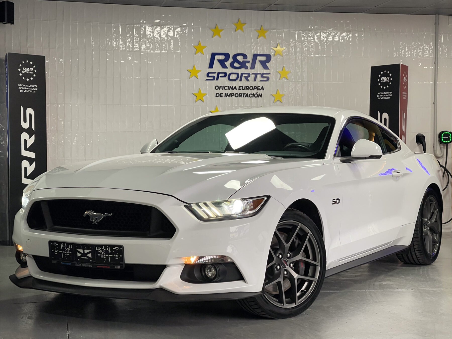 FORD Mustang GT V8 5.0