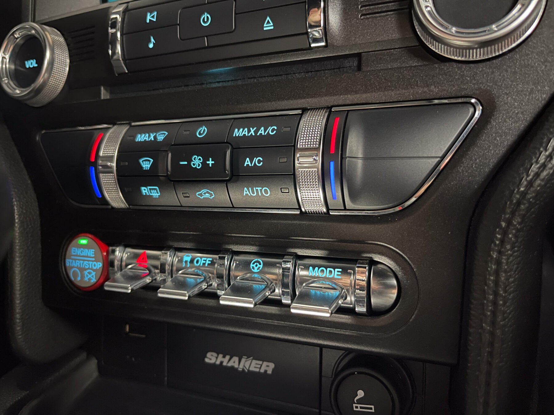 FORD Mustang GT V8 5.0