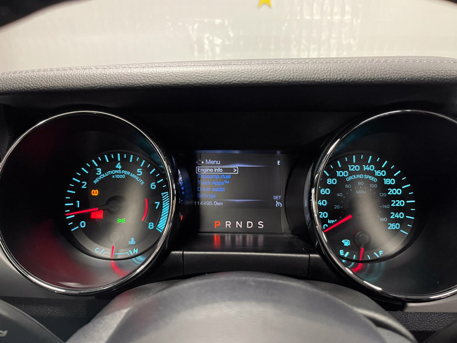 FORD Mustang GT V8 5.0