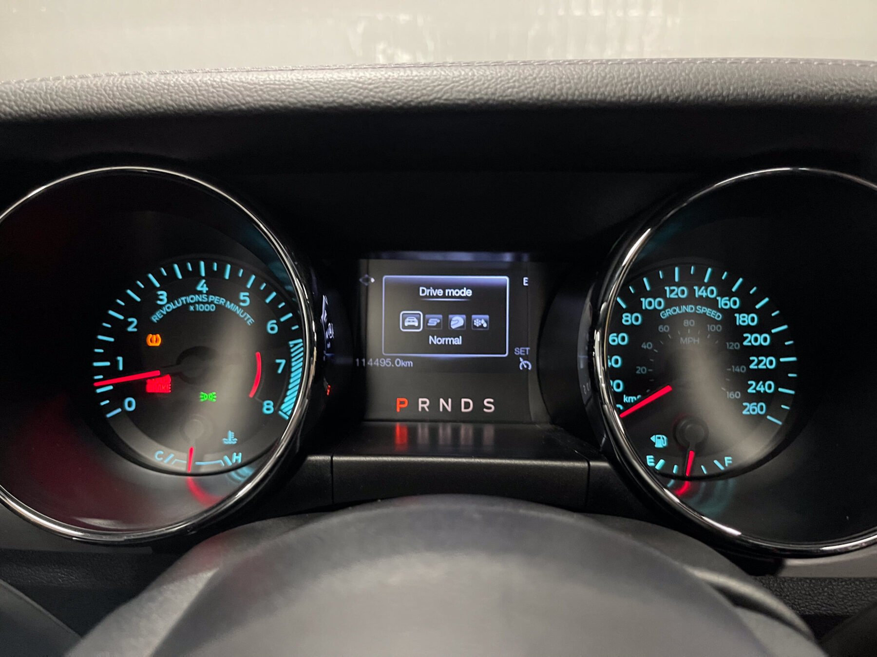 FORD Mustang GT V8 5.0