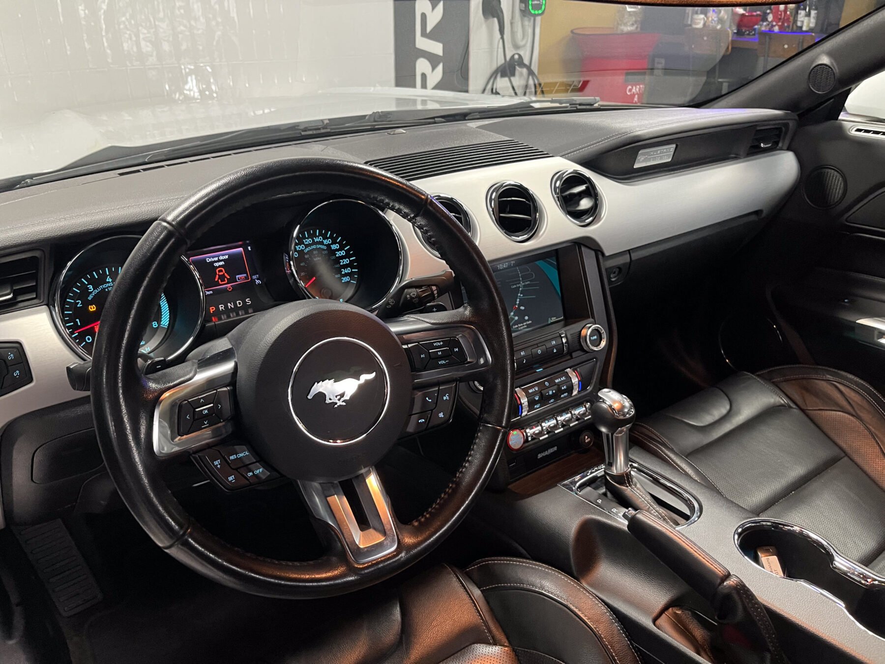 FORD Mustang GT V8 5.0