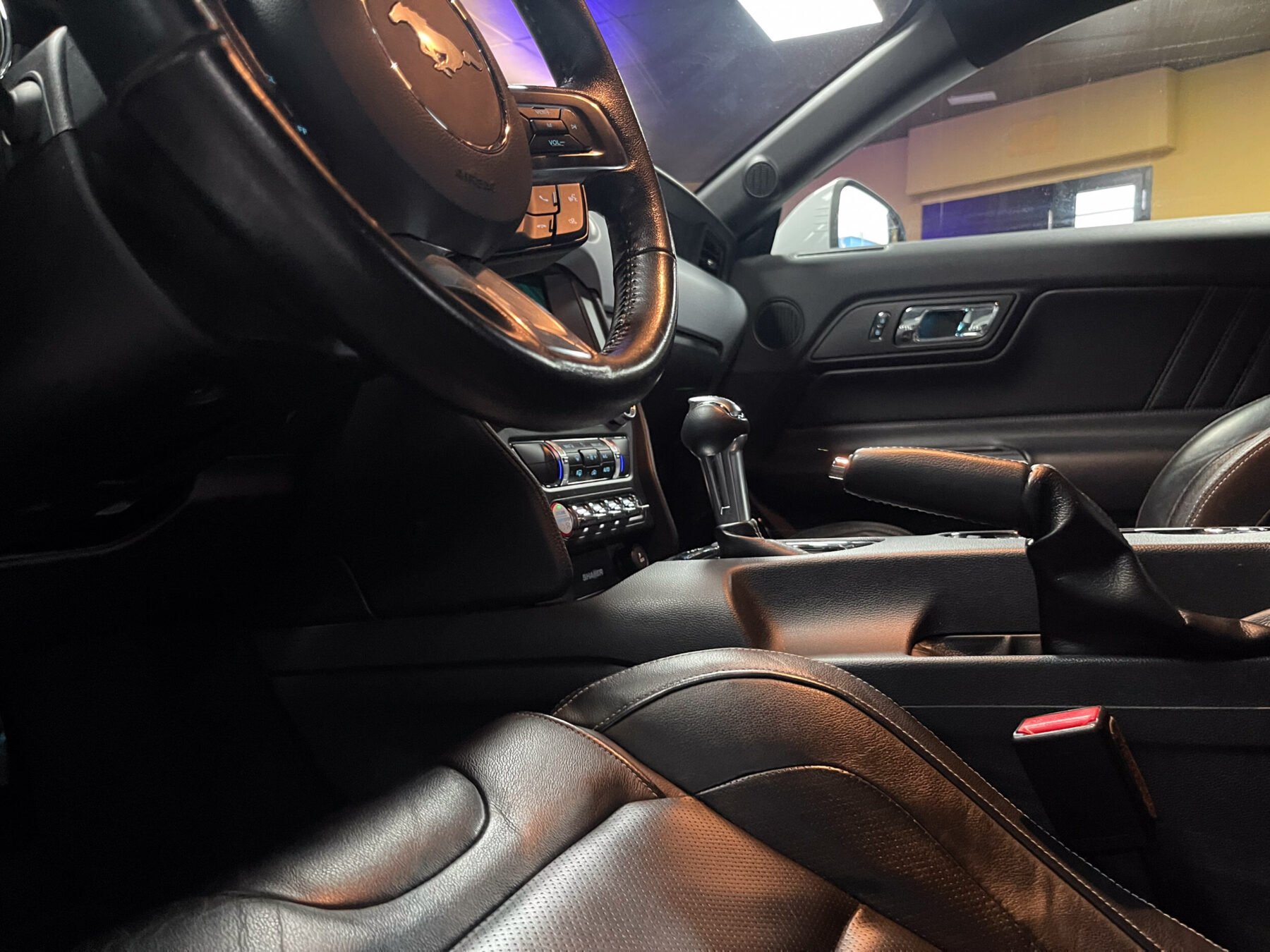 FORD Mustang GT V8 5.0