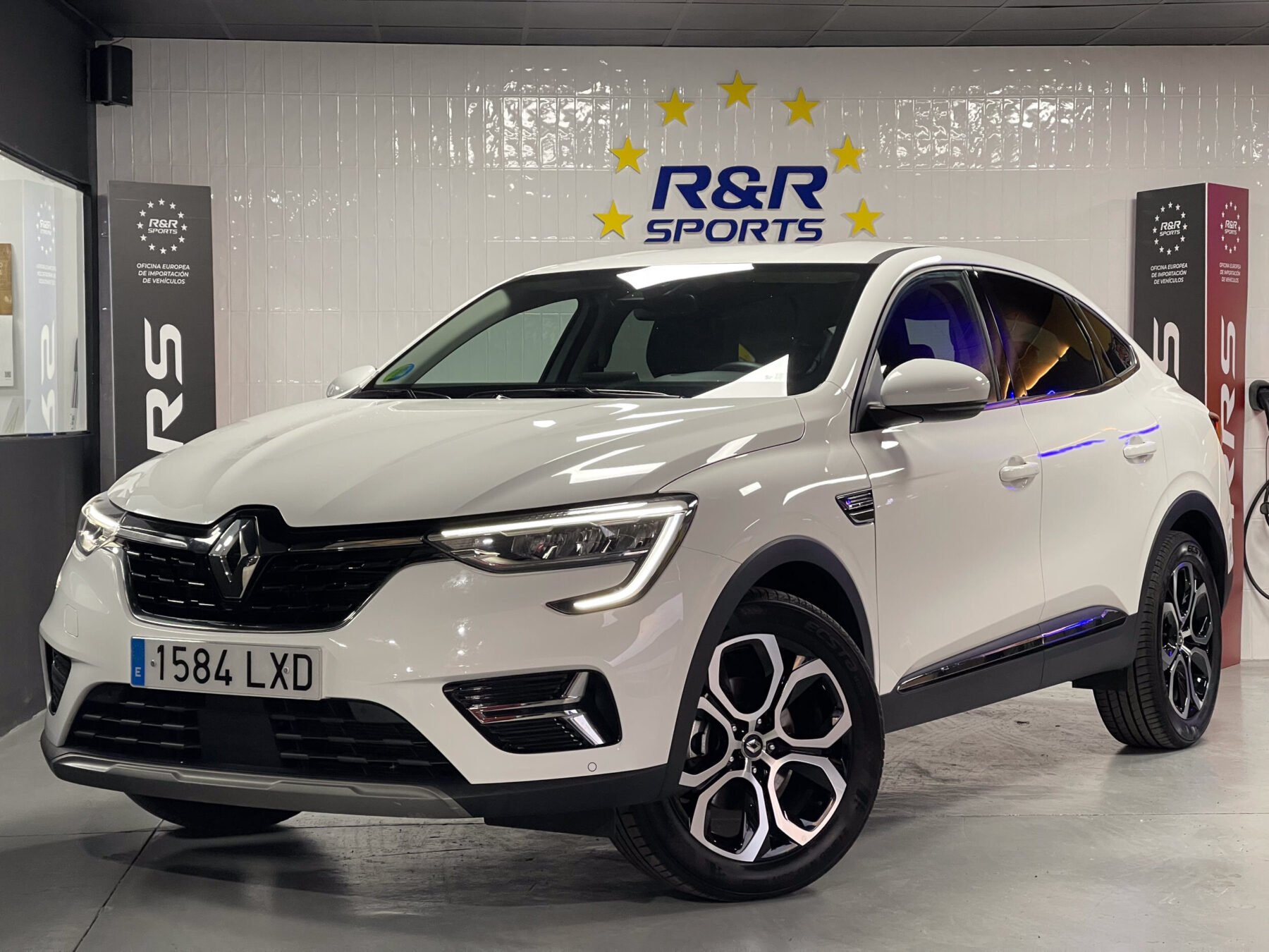 RENAULT Arkana Hybrid E-TECH