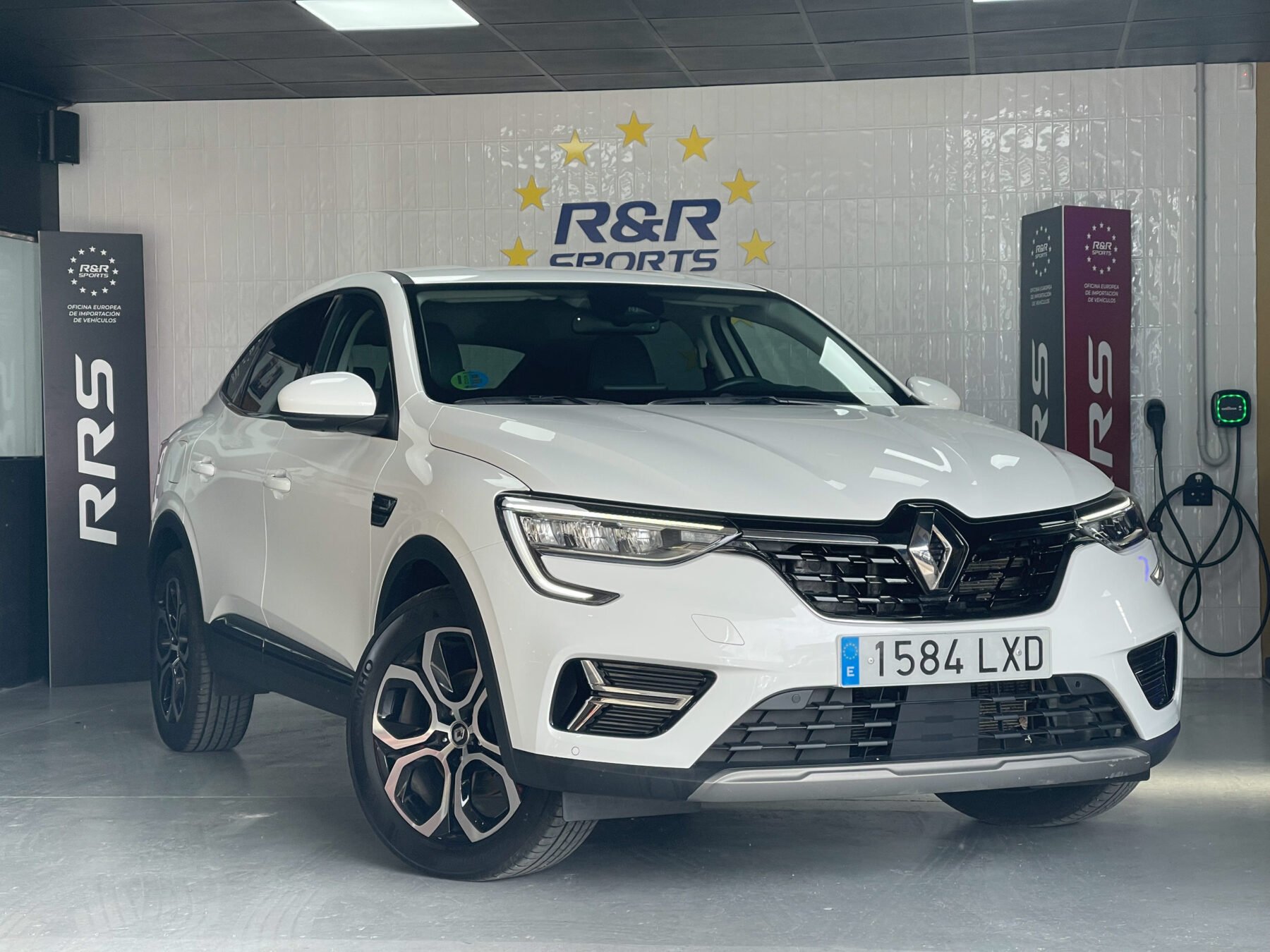 RENAULT Arkana Hybrid E-TECH