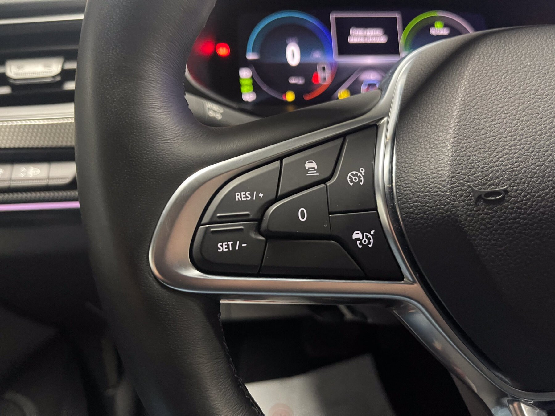 RENAULT Arkana Hybrid E-TECH